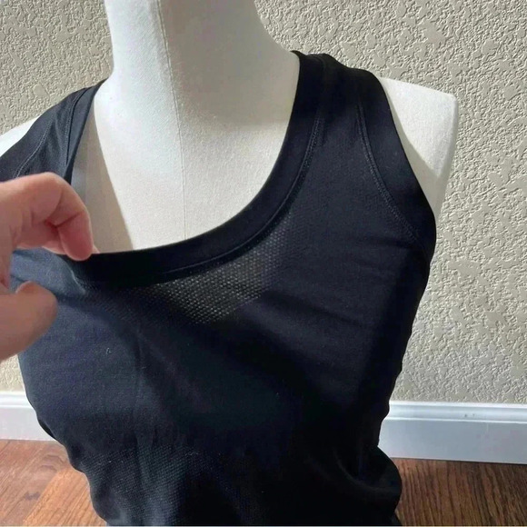 ATHLETA Momentum Seamless Tank Top Women’s Size Medium Black #530501 $59 Active - Picture 12 of 15